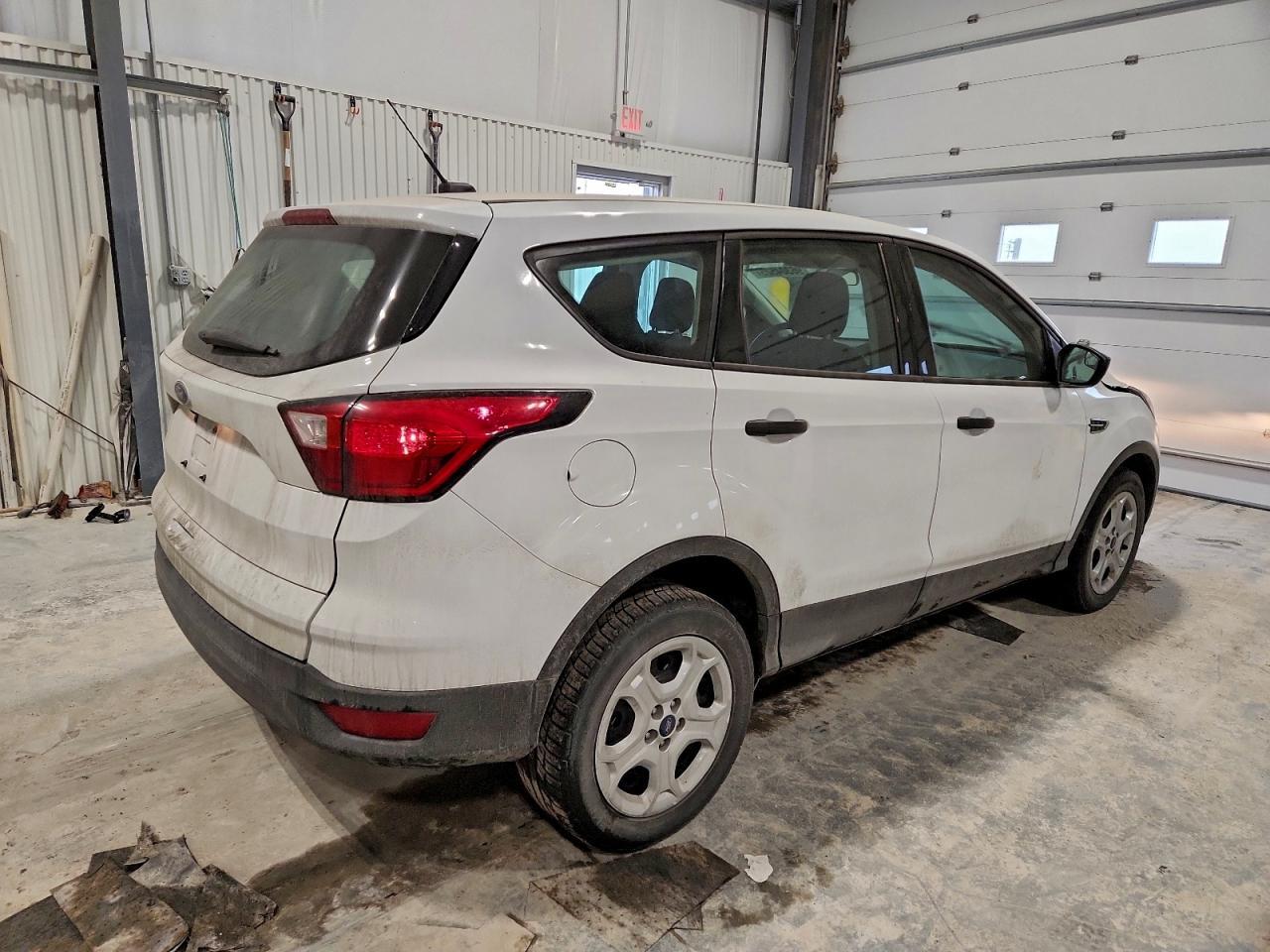 2019 Ford Escape S - Image 3