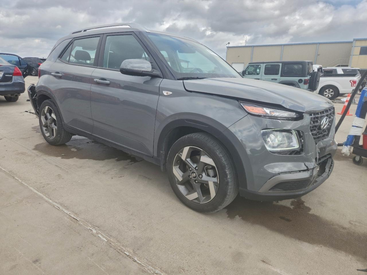 2021 Hyundai Venue Sel - Фото 4