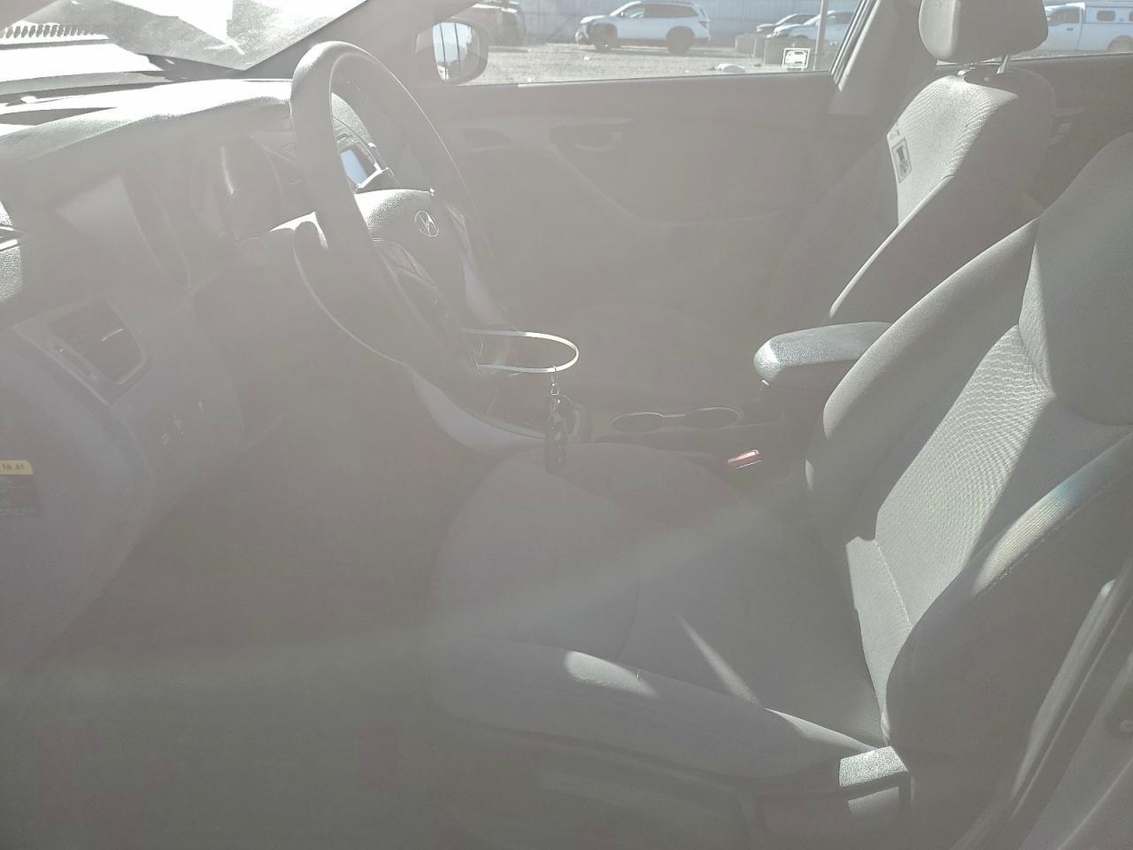 2014 Hyundai Elantra Se - Фото 7