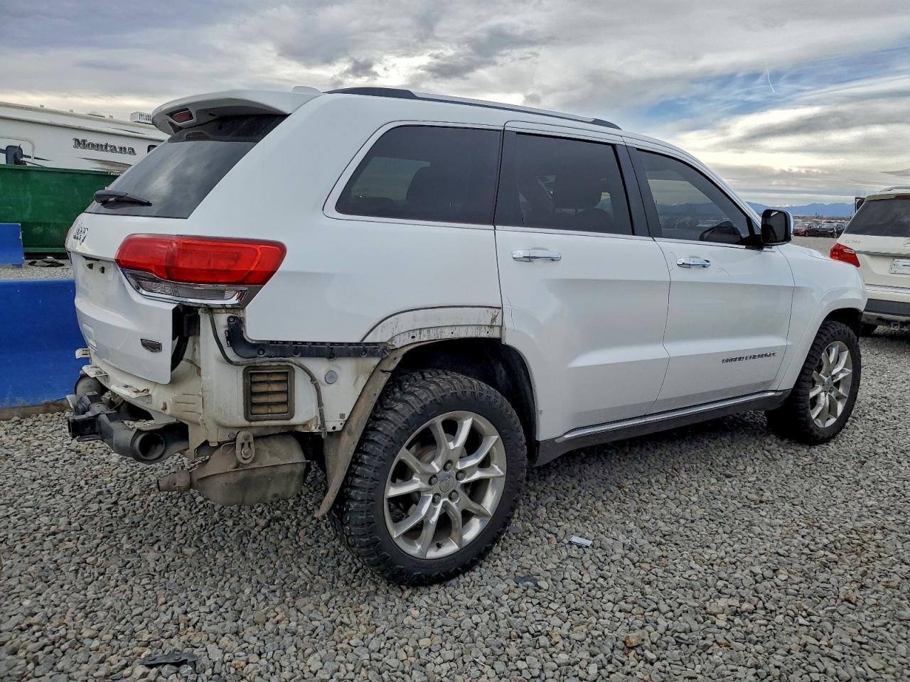2015 Jeep Grand Cherokee Summit - Image 3