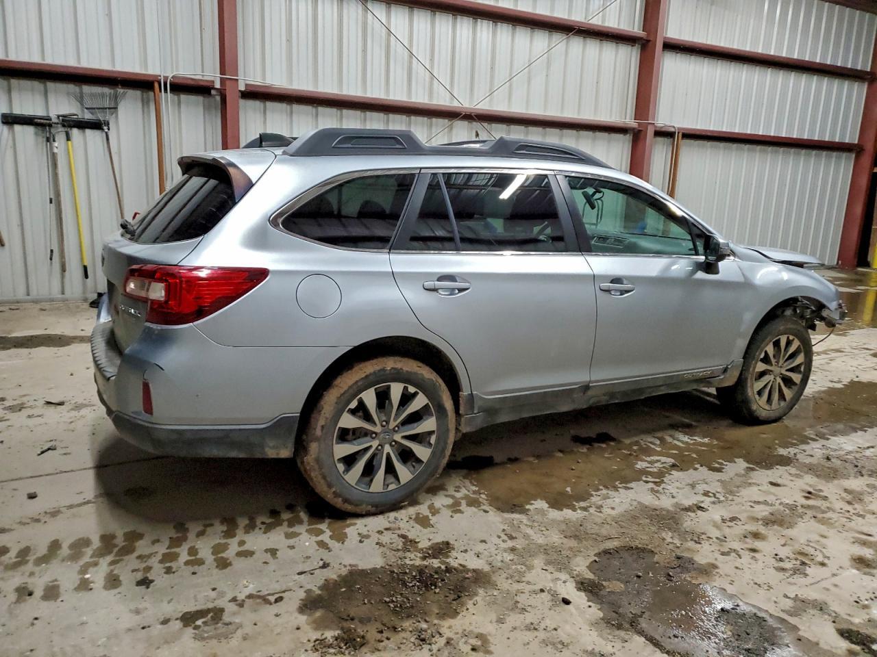 2017 Subaru Outback 2.5I Limited - Image 3