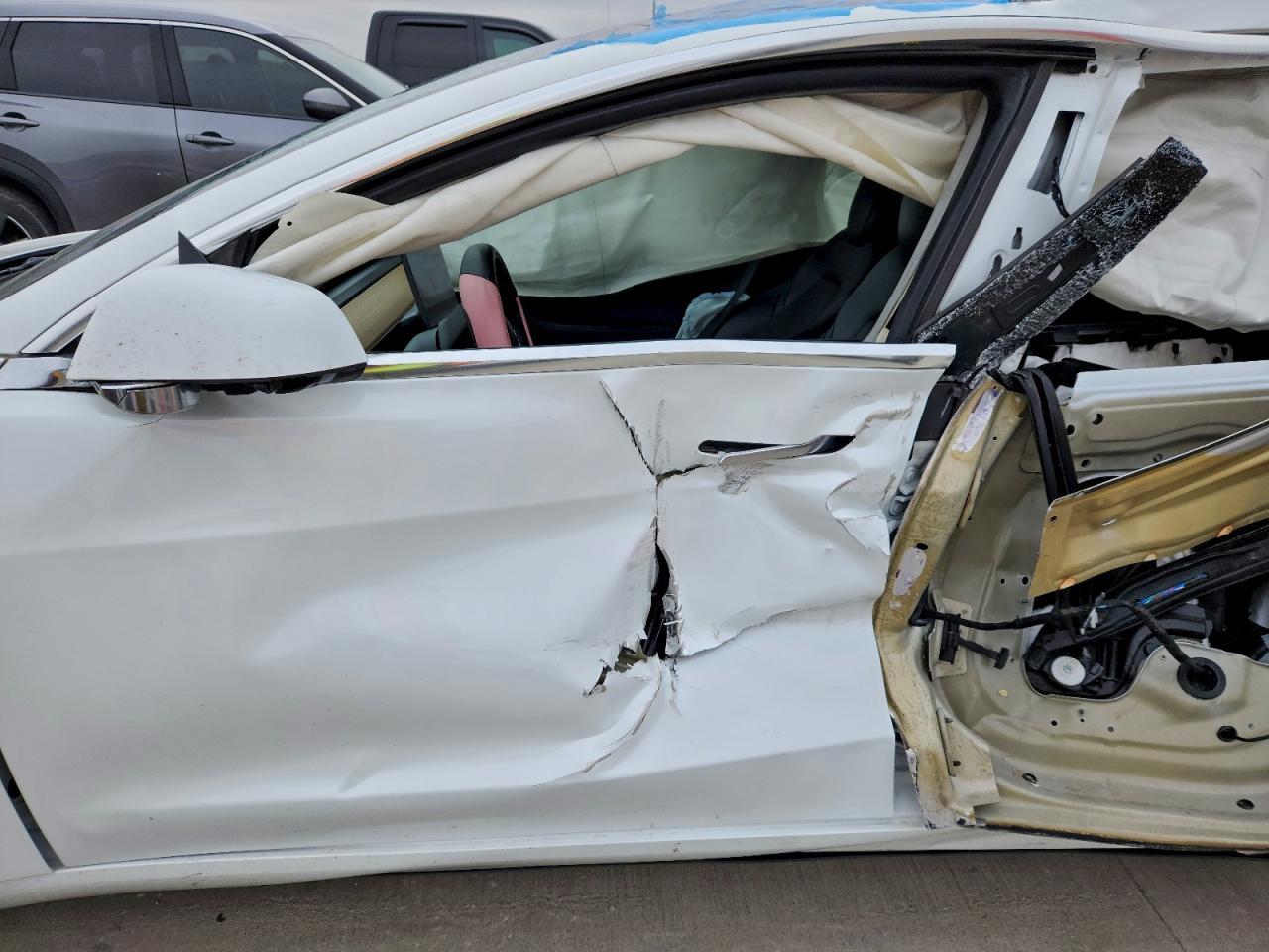 2020 Tesla Model 3 - Image 7