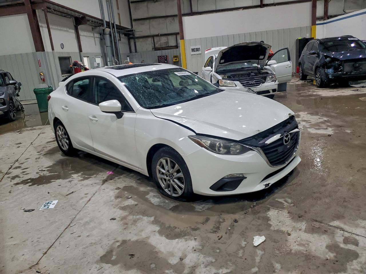 2014 Mazda 3 Grand Touring - Image 4