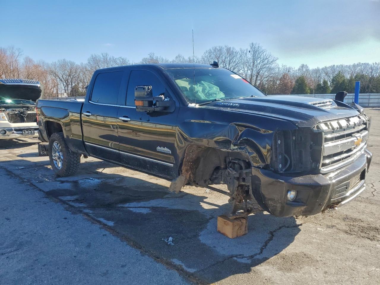 2019 Chevrolet Silverado K2500 High Country - Image 4