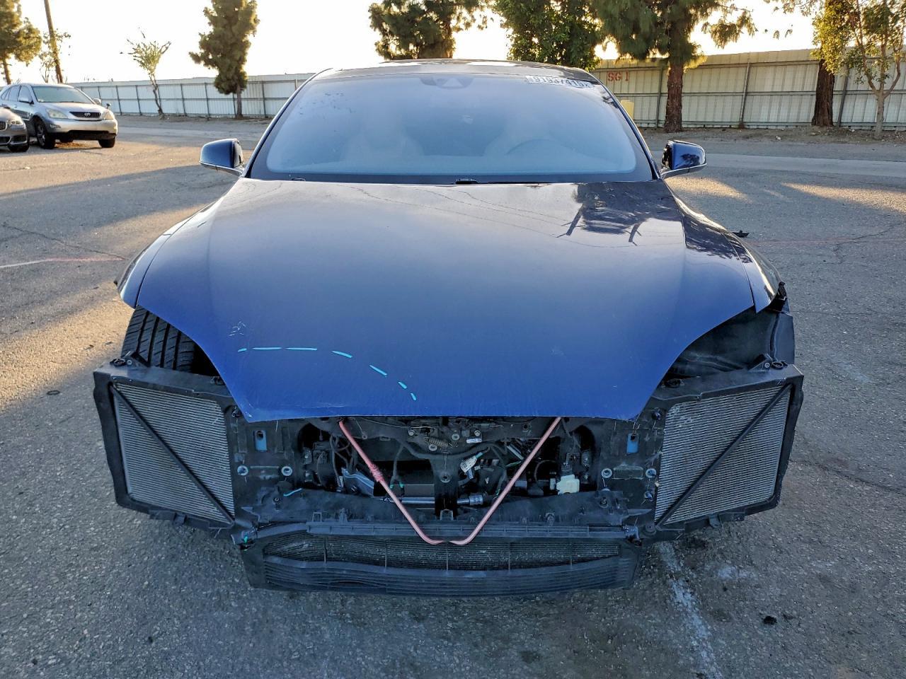 2016 Tesla Model S - Image 5