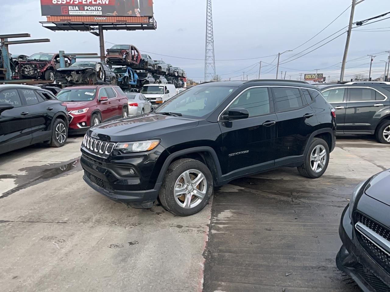 2024 Jeep Compass Latitude - Image 2