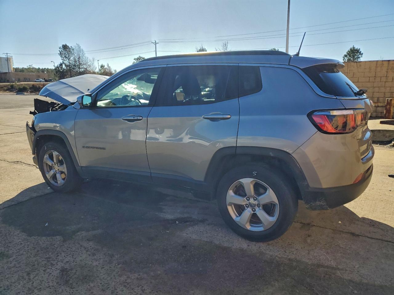 2018 Jeep Compass Latitude - Фото 2