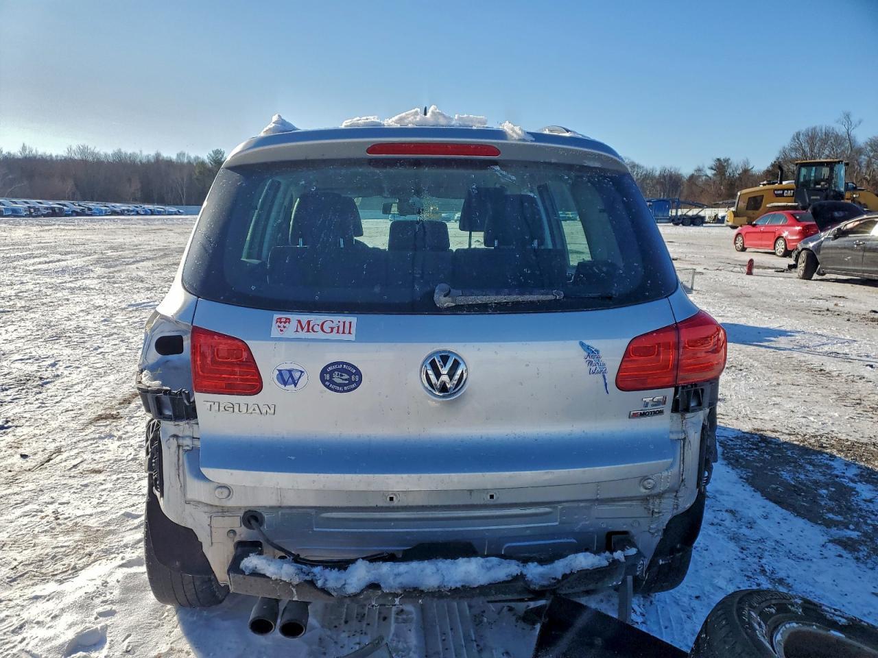 2016 Volkswagen Tiguan S - Фото 6