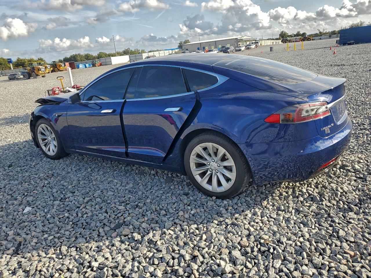 2018 Tesla Model S - Фото 2