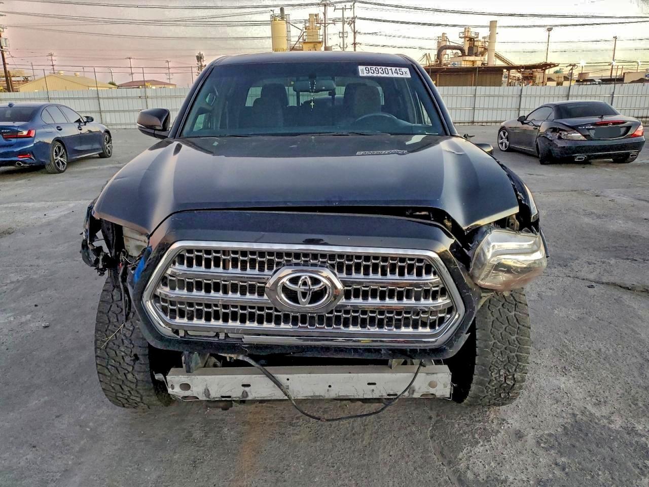 2016 Toyota Tacoma Double Cab - Фото 5