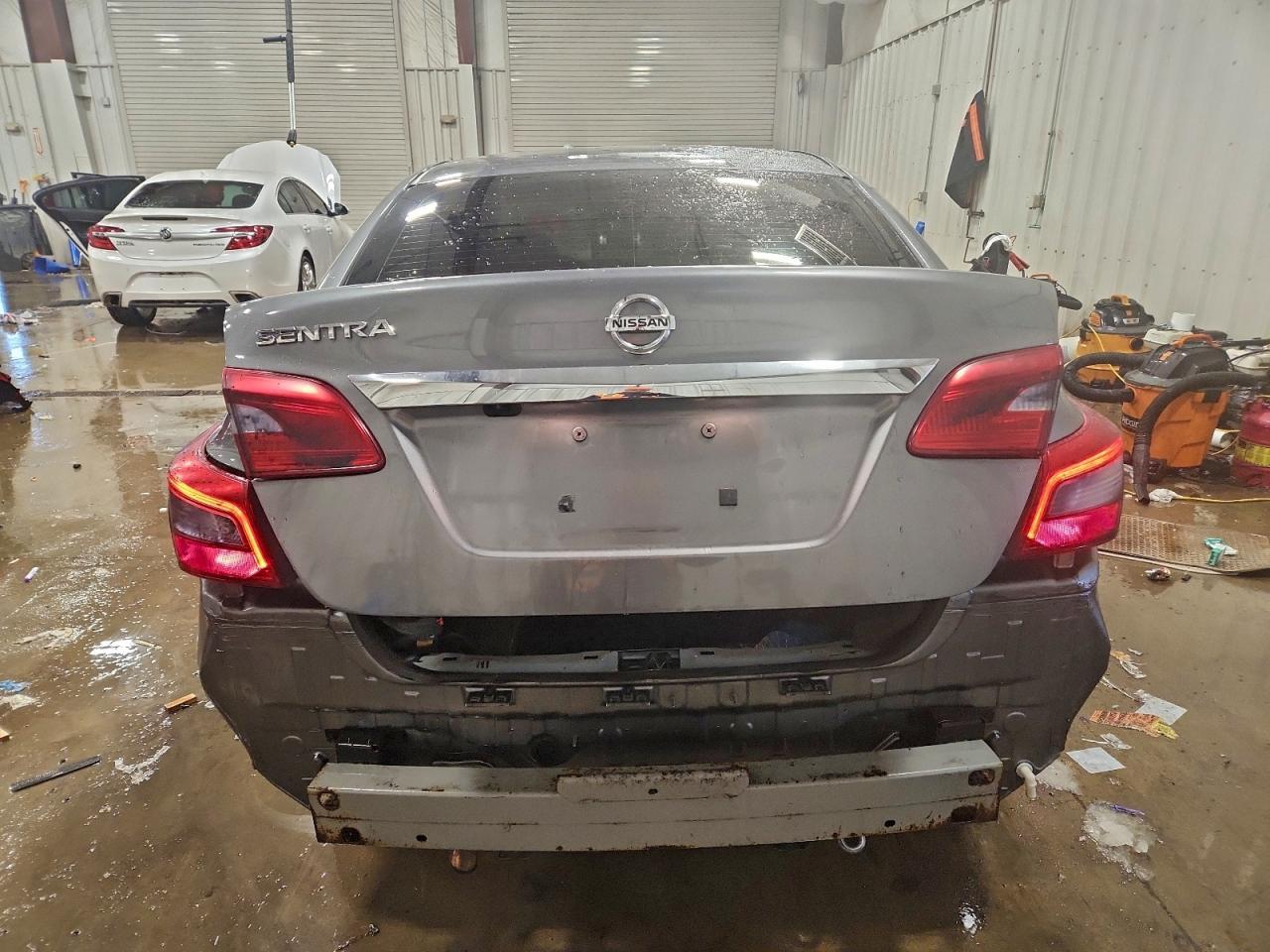 2019 Nissan Sentra S - Фото 6