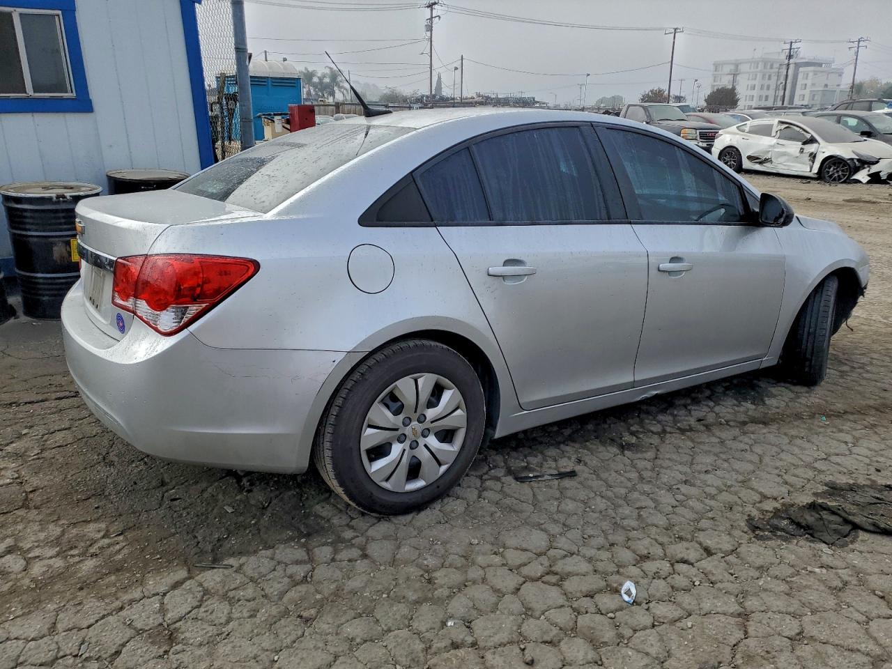 2014 Chevrolet Cruze Ls - Image 3