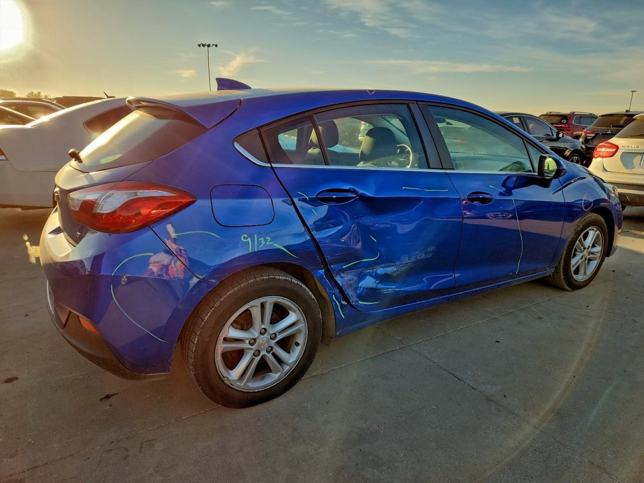 2017 Chevrolet Cruze Lt - Фото 3