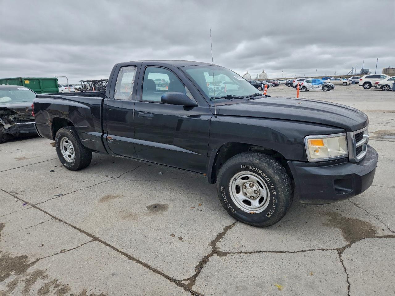 2011 Dodge Dakota St - Фото 4