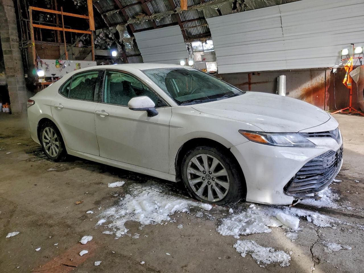 2019 Toyota Camry L - Image 4