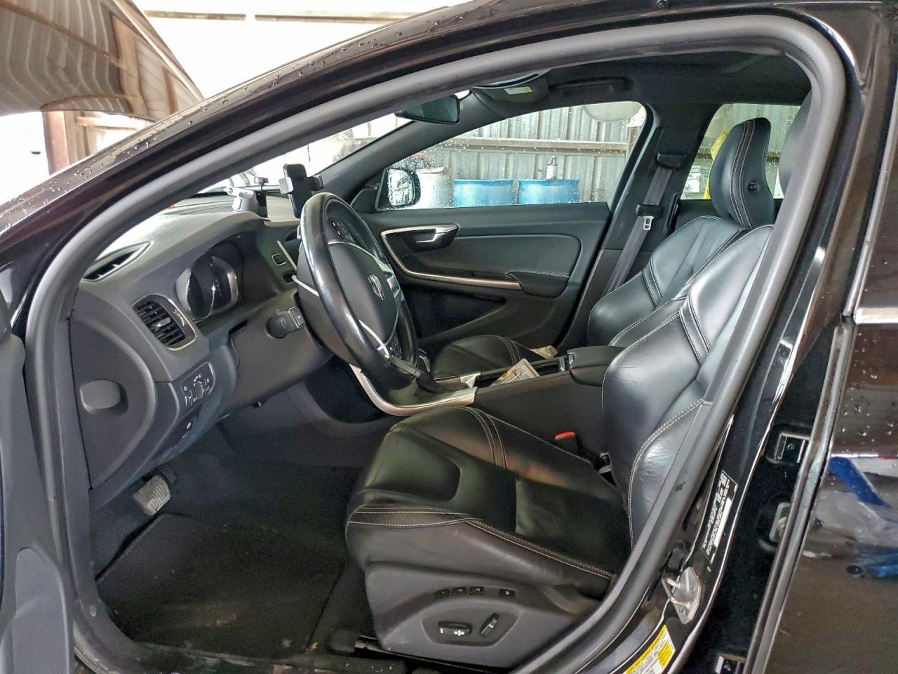 2015 Volvo S60 Platinum - Фото 7