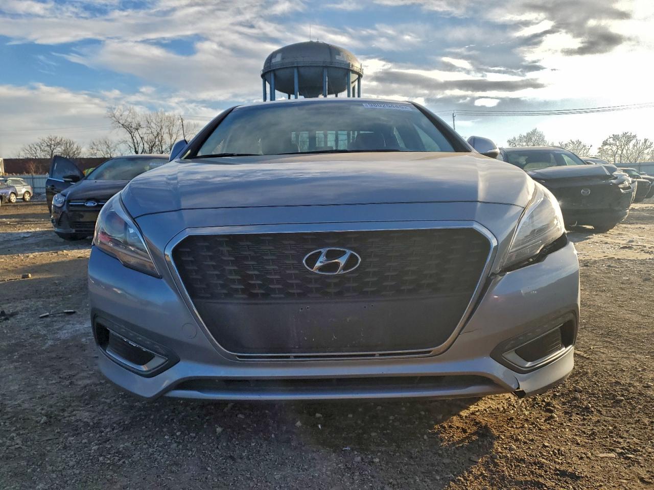 2017 Hyundai Sonata Hybrid - Фото 5