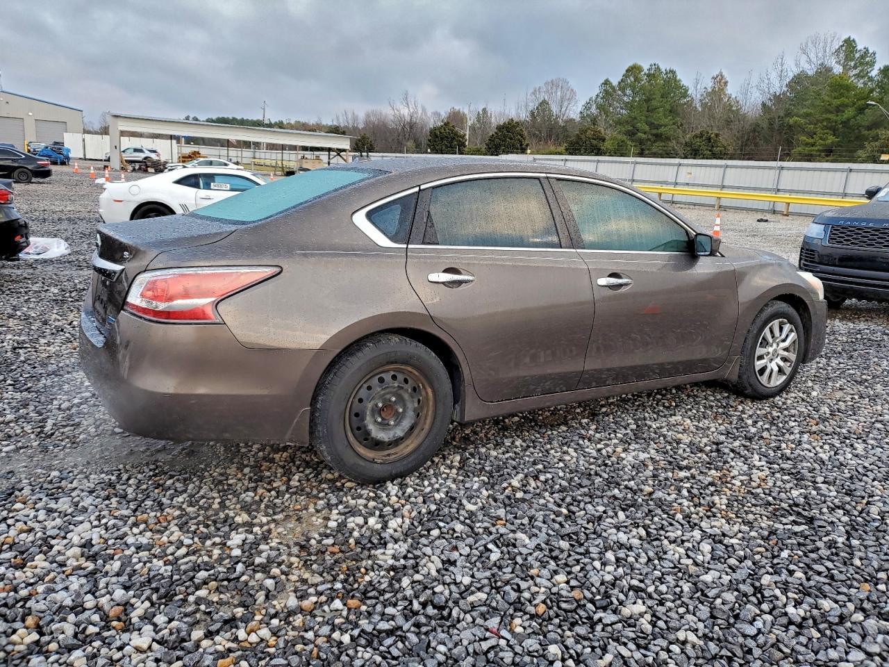 2014 Nissan Altima 2.5 - Image 3