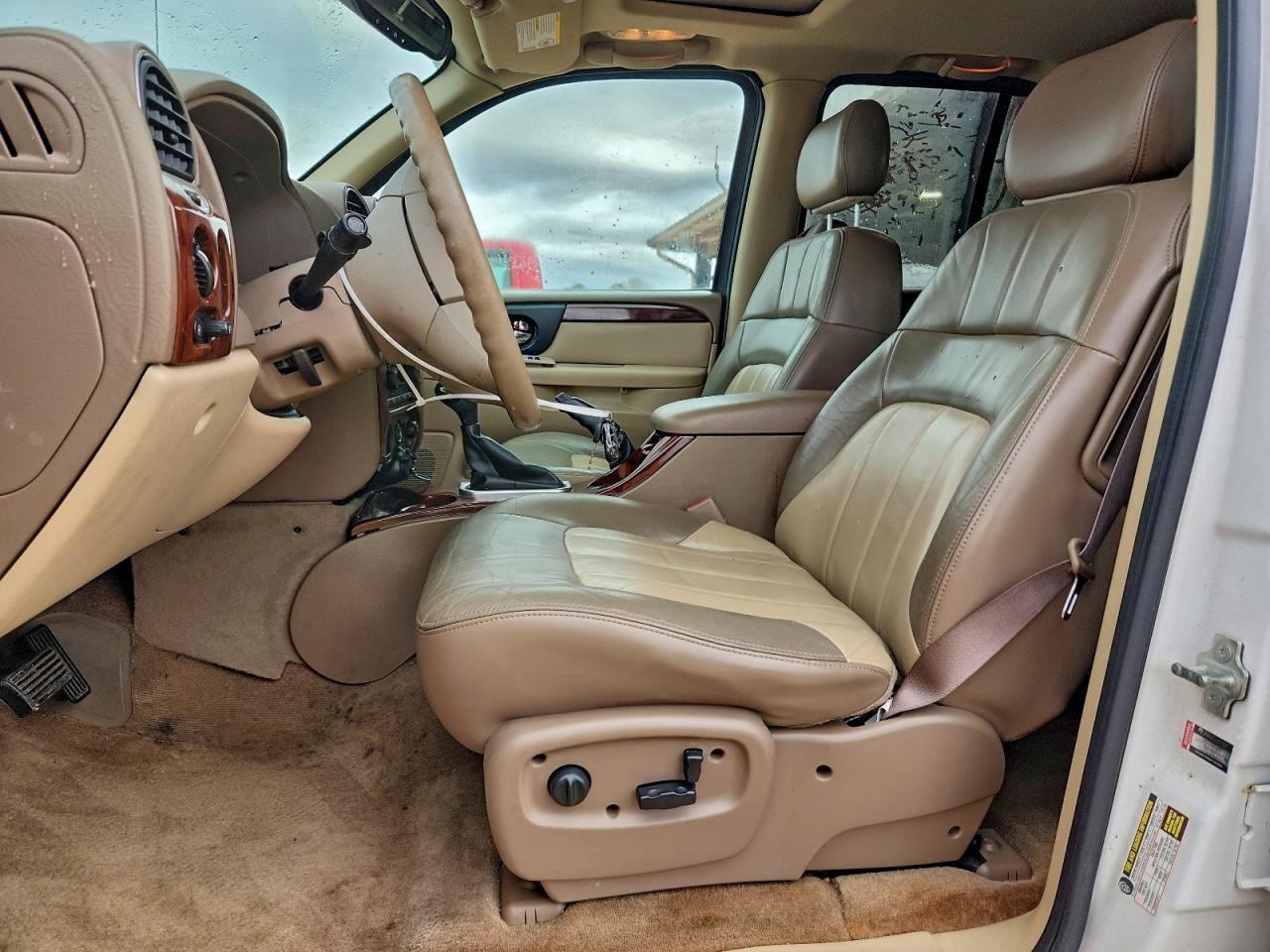 2004 GMC Envoy - Фото 7