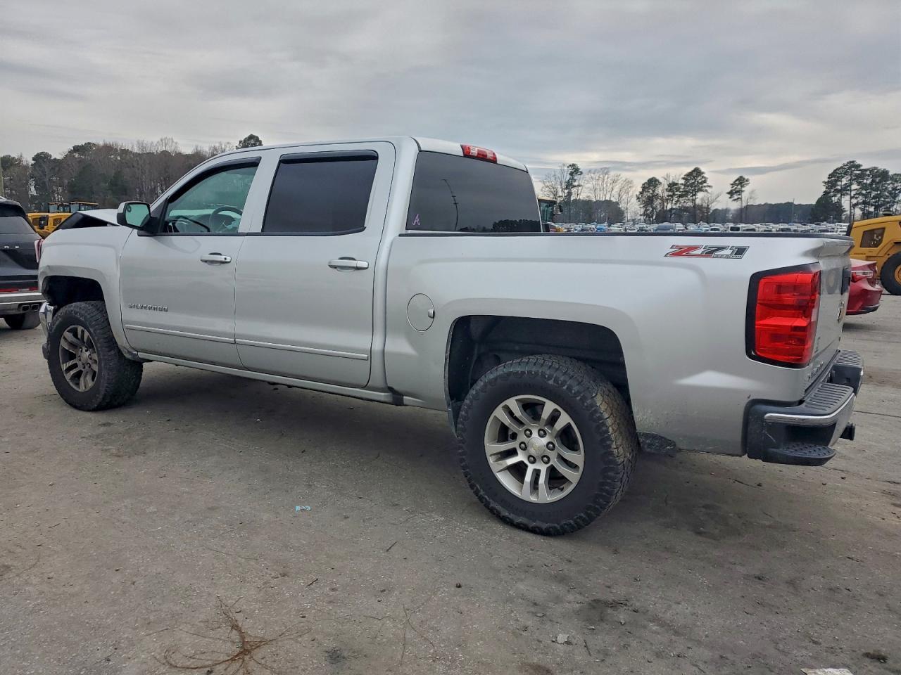 2017 Chevrolet Silverado K1500 Lt - Image 2