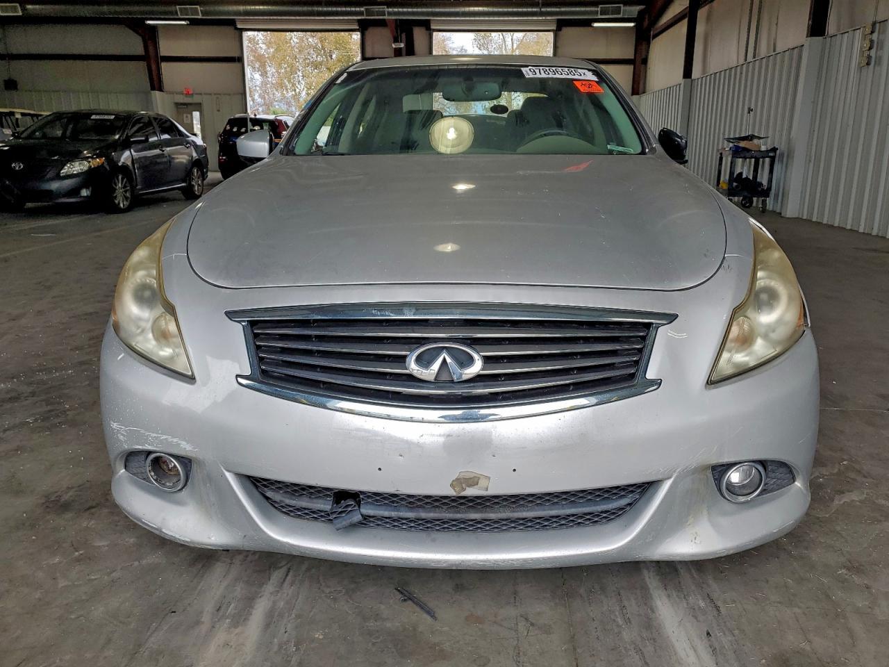 2011 Infiniti G25 - Фото 5