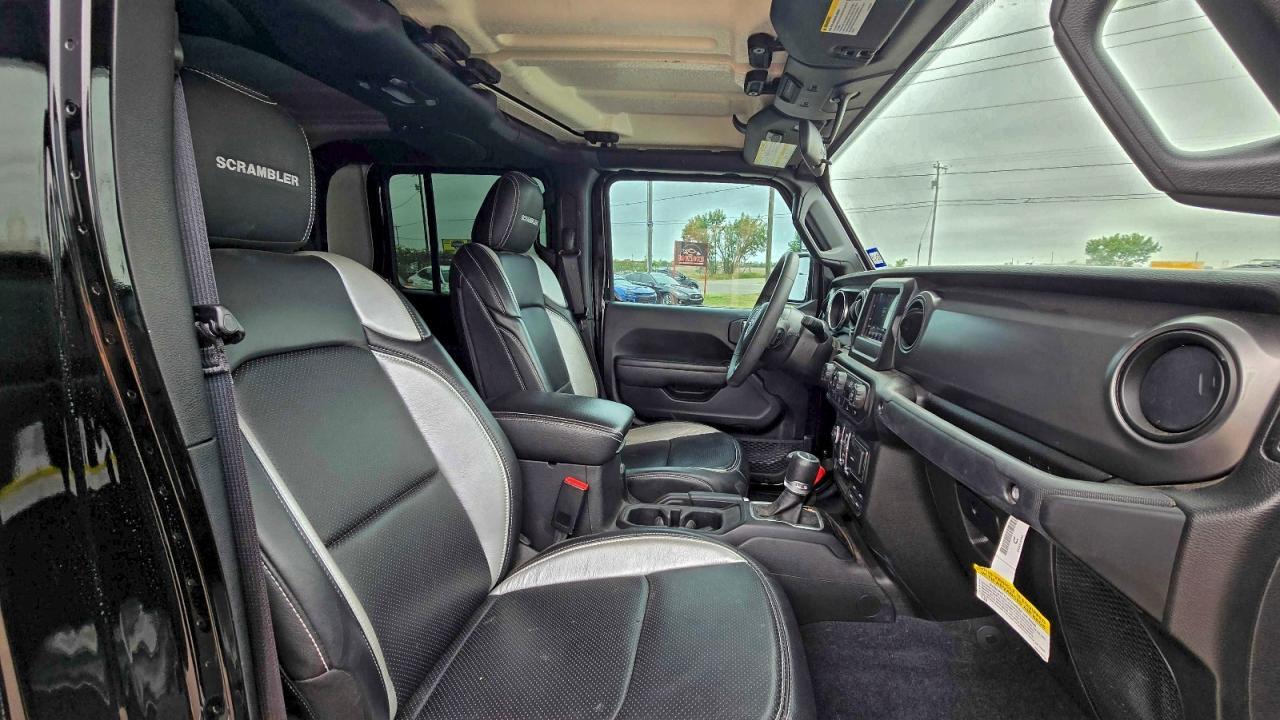 2023 Jeep Gladiator Sport - Image 5