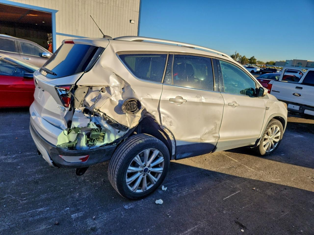 2017 Ford Escape Titanium - Фото 3