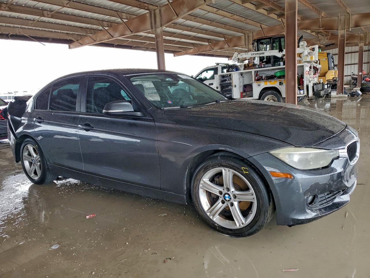 2015 BMW 320 I - Фото 4