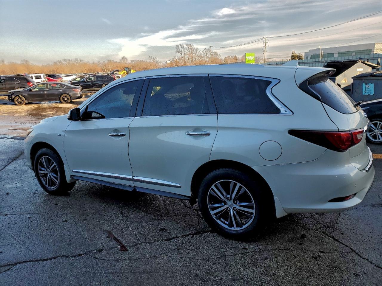 2018 Infiniti Qx60 Base - Фото 2