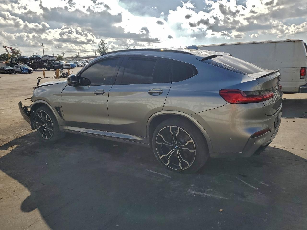 2021 BMW X4 M Competition - Фото 2
