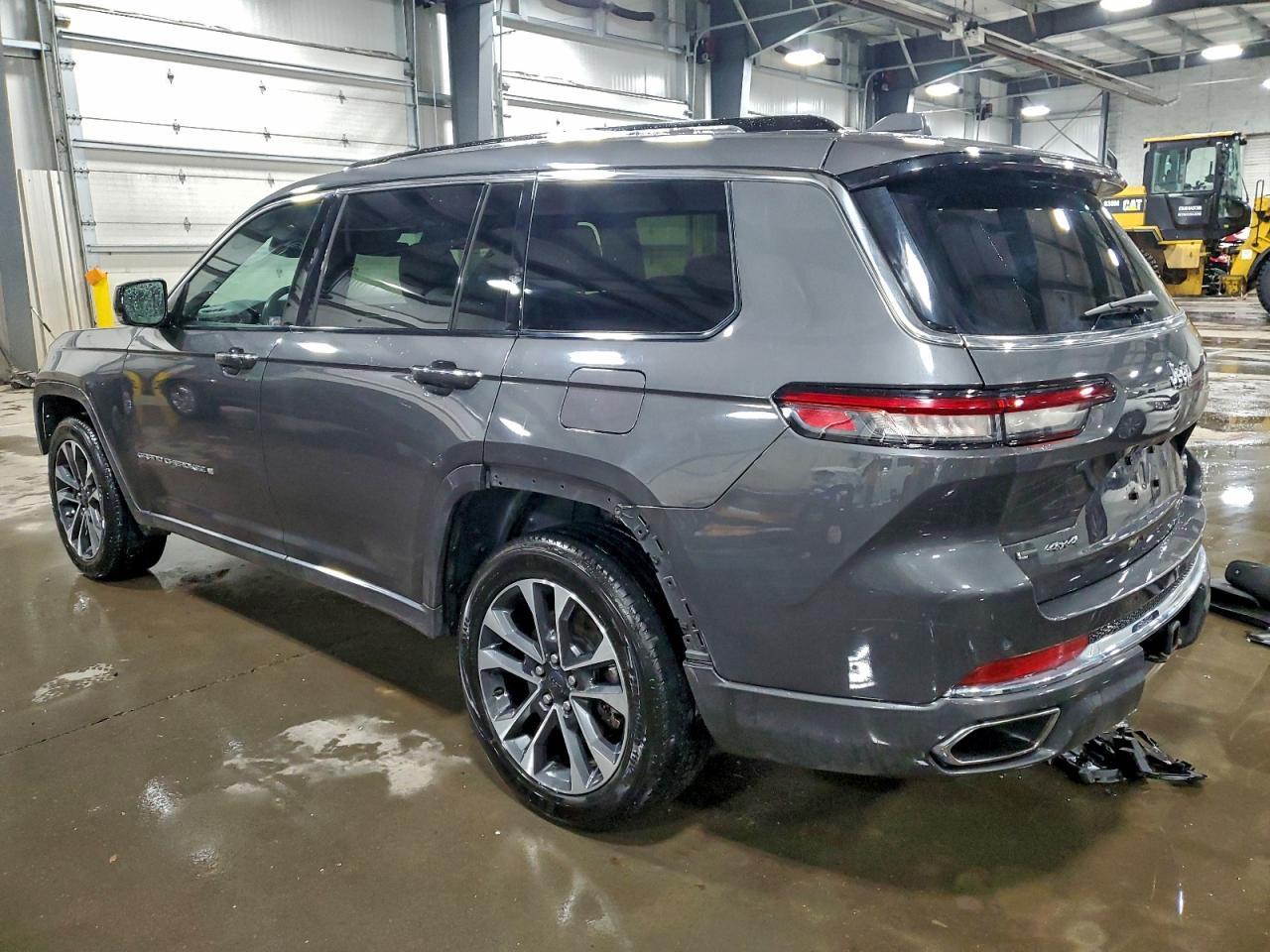 2022 Jeep Grand Cherokee L Overland - Фото 2