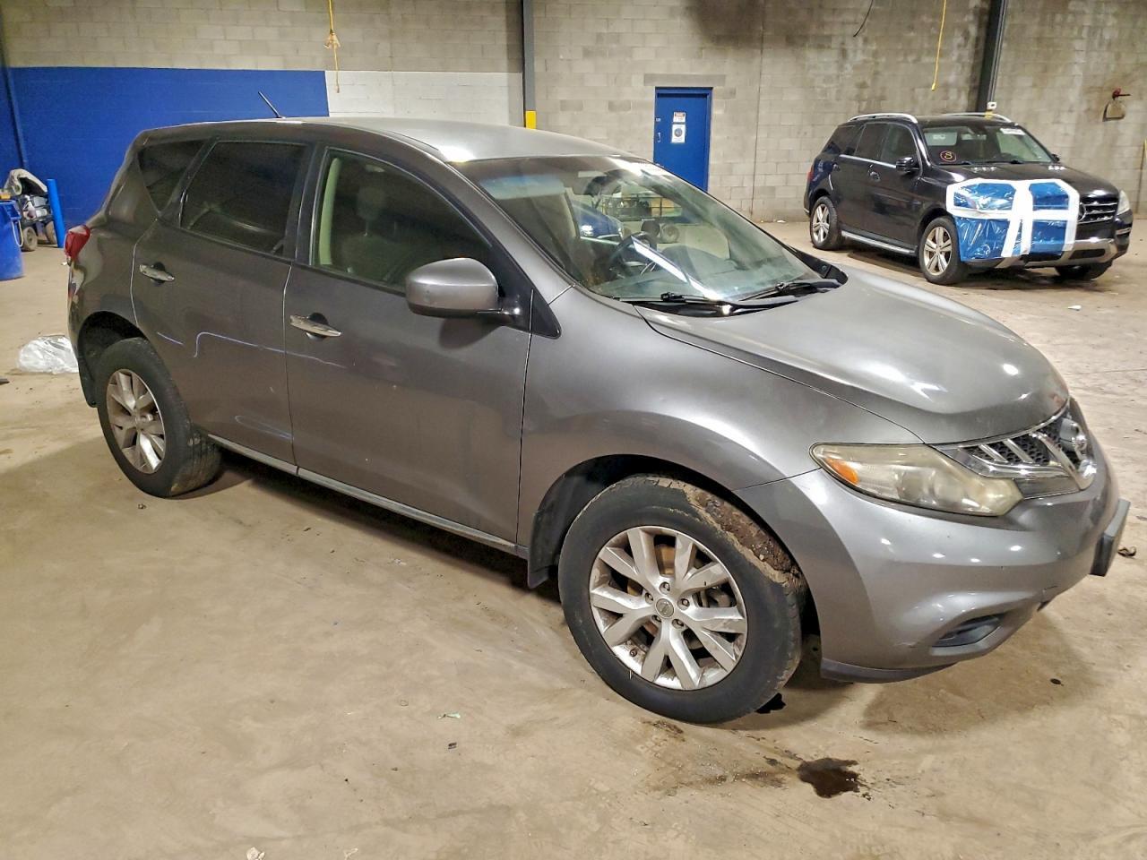 2013 Nissan Murano S - Image 4