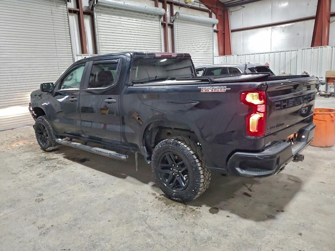 2020 Chevrolet Silverado K1500 Trail Boss Custom - Фото 2