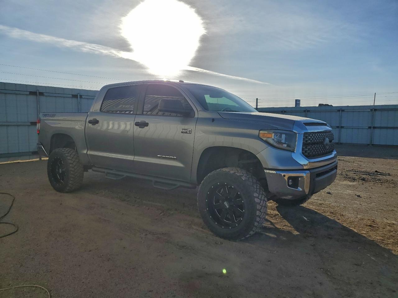2018 Toyota Tundra Crewmax Sr5 - Image 4