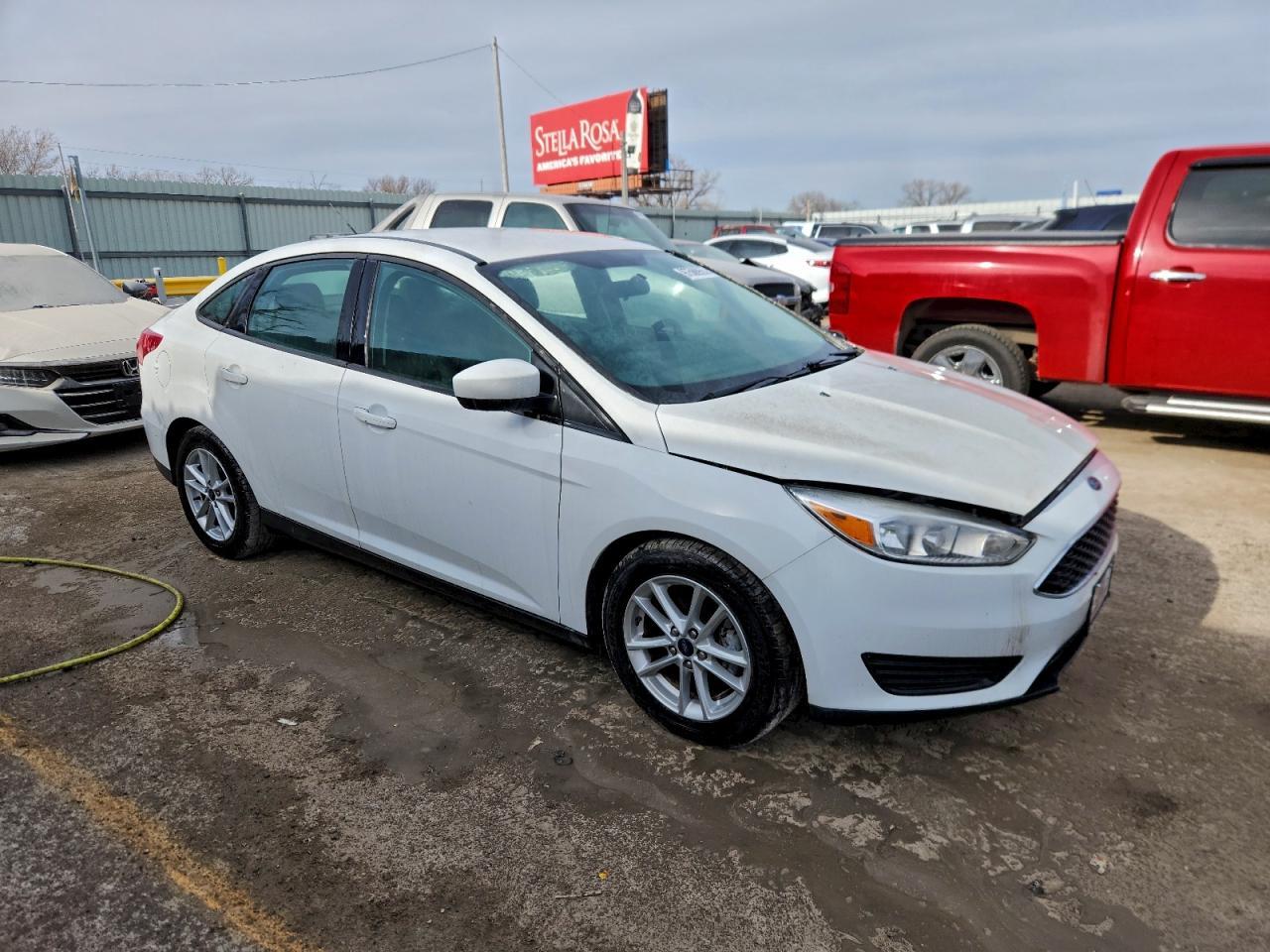2018 Ford Focus Se - Image 4