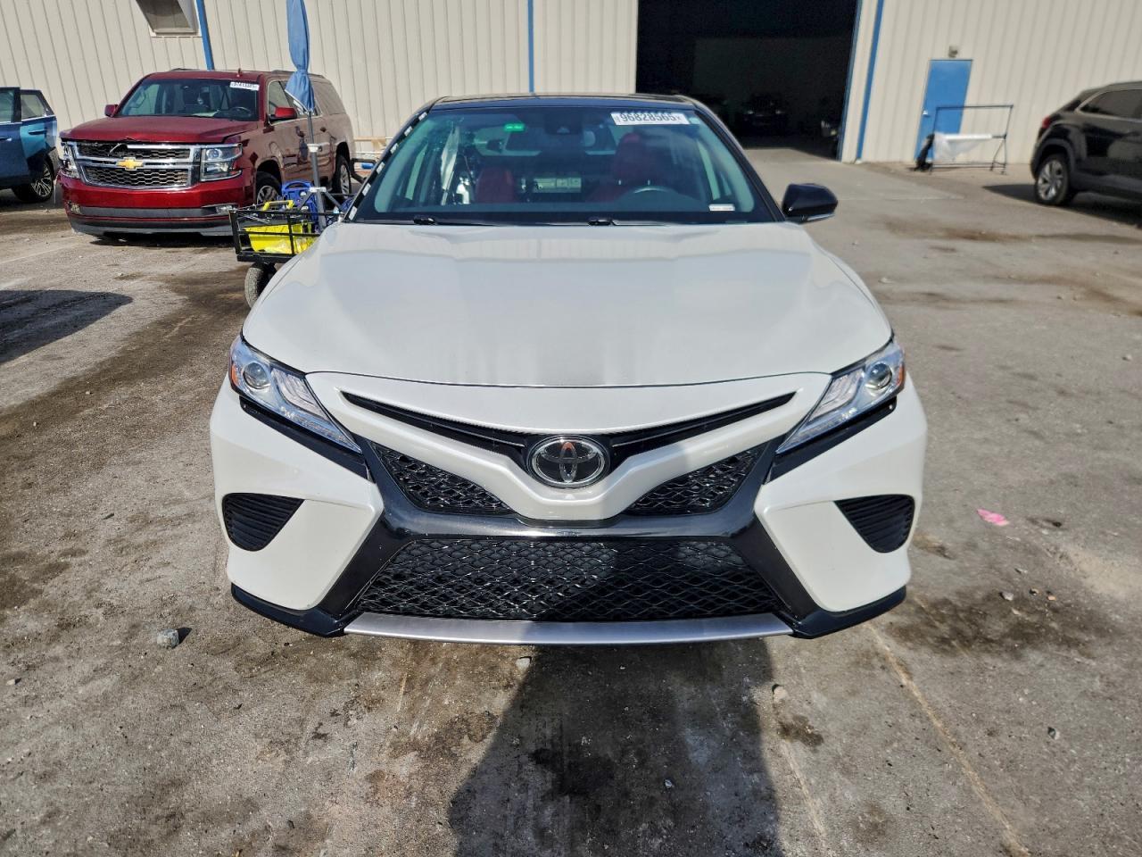 2020 Toyota Camry Xse - Фото 5