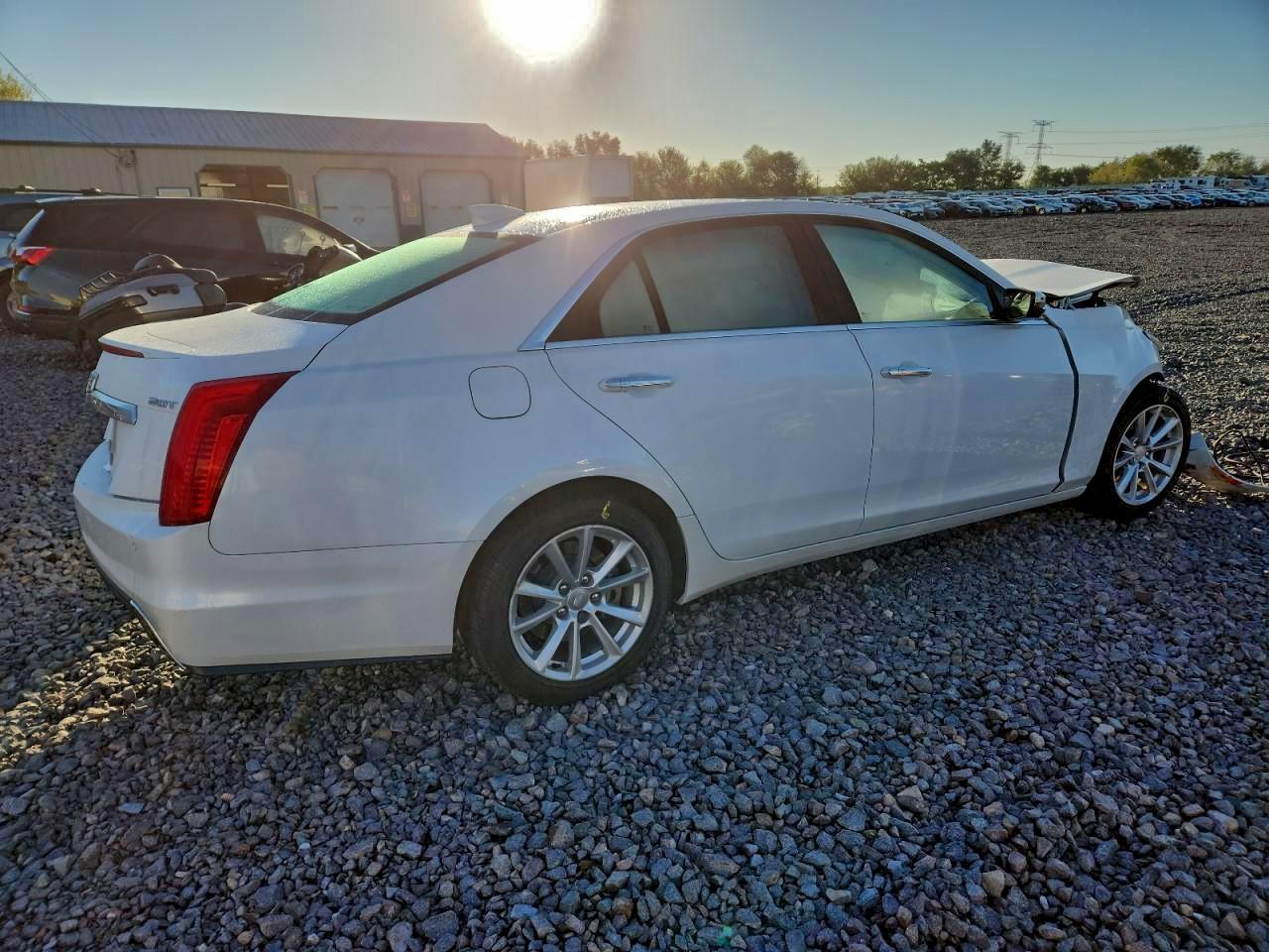 2019 Cadillac Cts - Фото 3