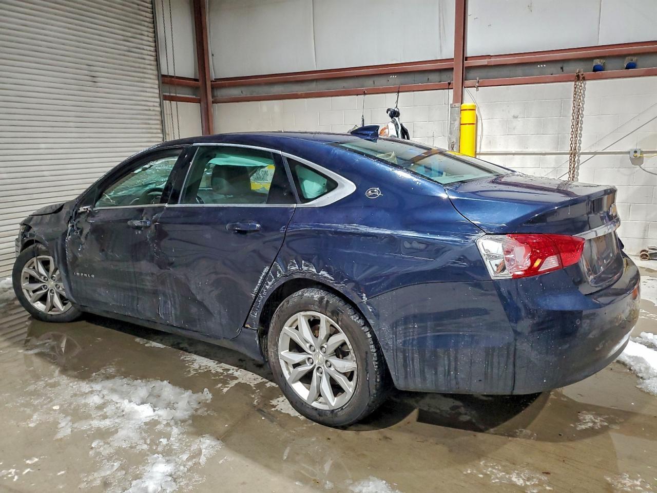 2017 Chevrolet Impala Lt - Фото 2