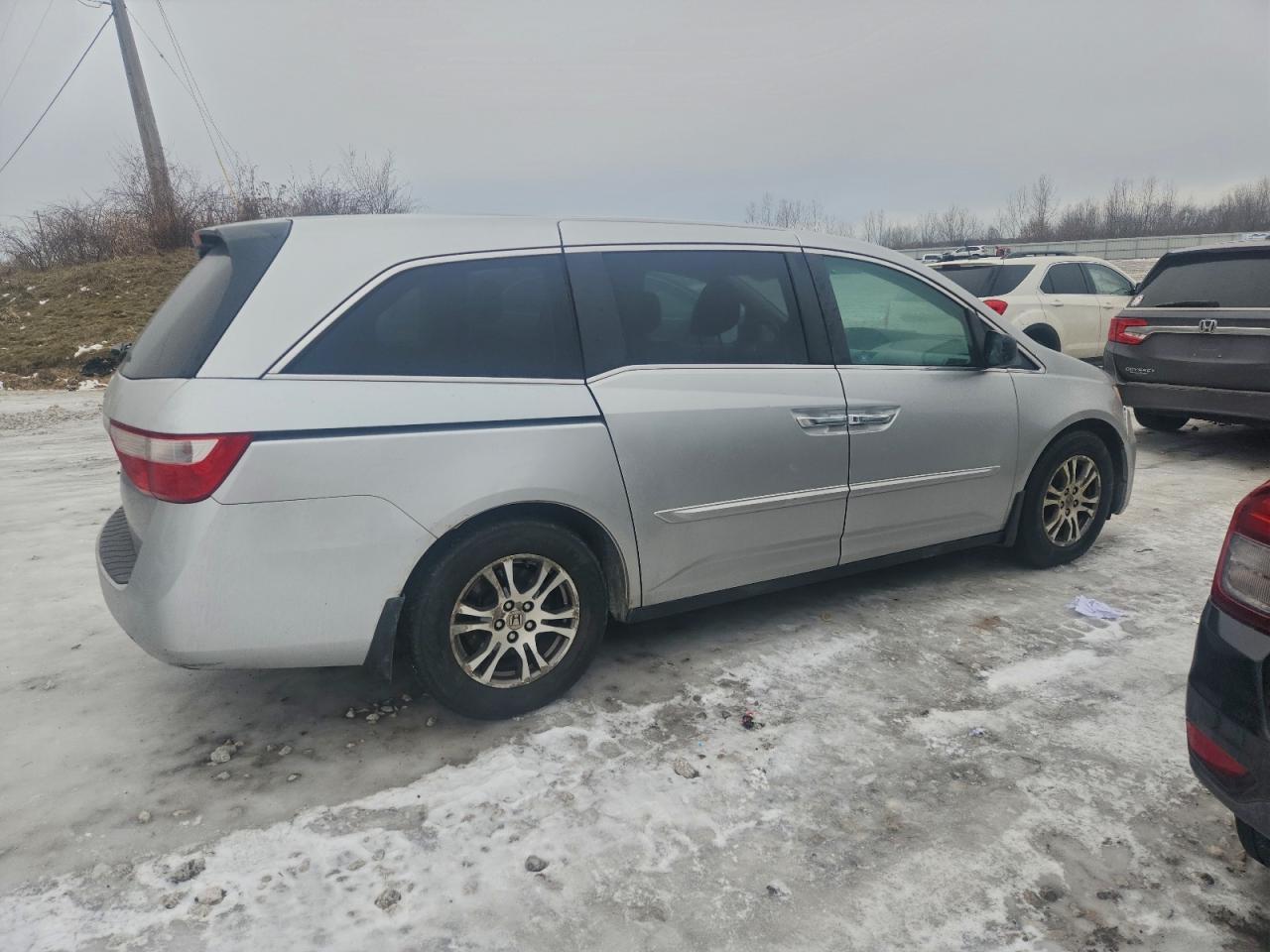 2012 Honda Odyssey Exl - Image 3