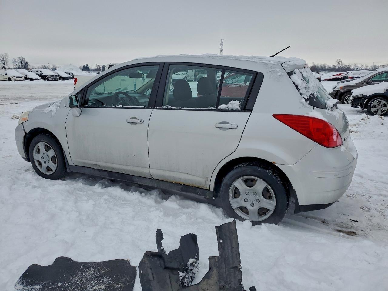 2008 Nissan Versa S - Фото 2