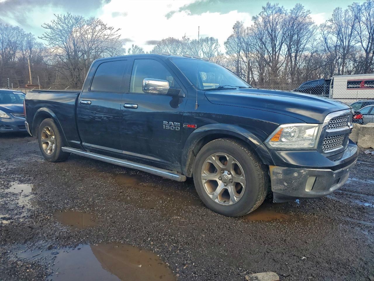 2014 Ram 1500 Laramie - Image 4