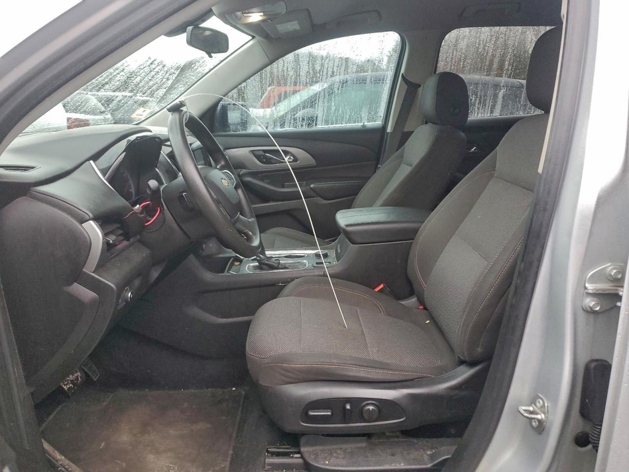 2018 Chevrolet Traverse Ls - Фото 7