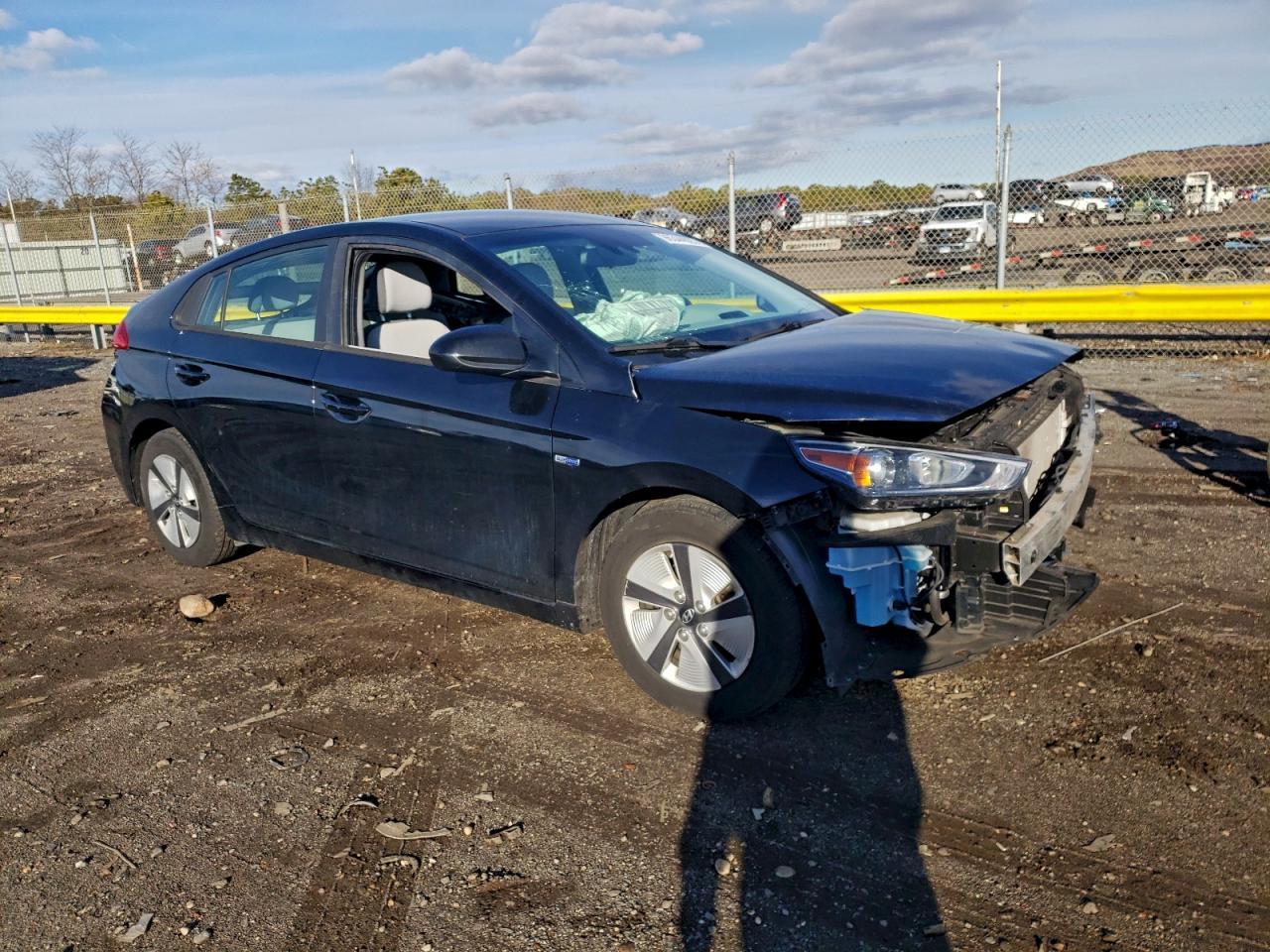 2020 Hyundai Ioniq Blue - Фото 4