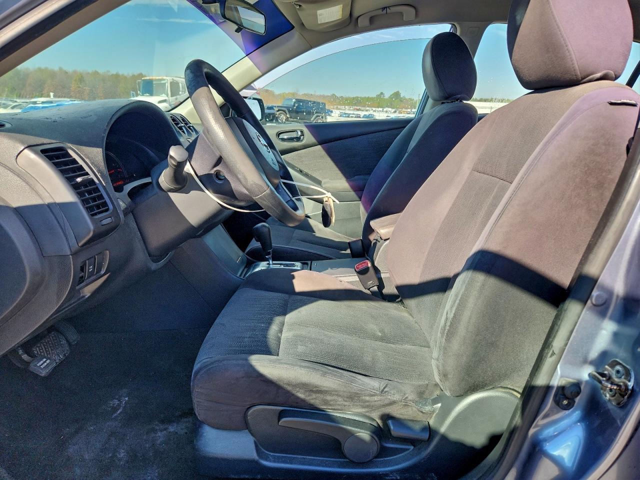 2010 Nissan Altima Base - Фото 7