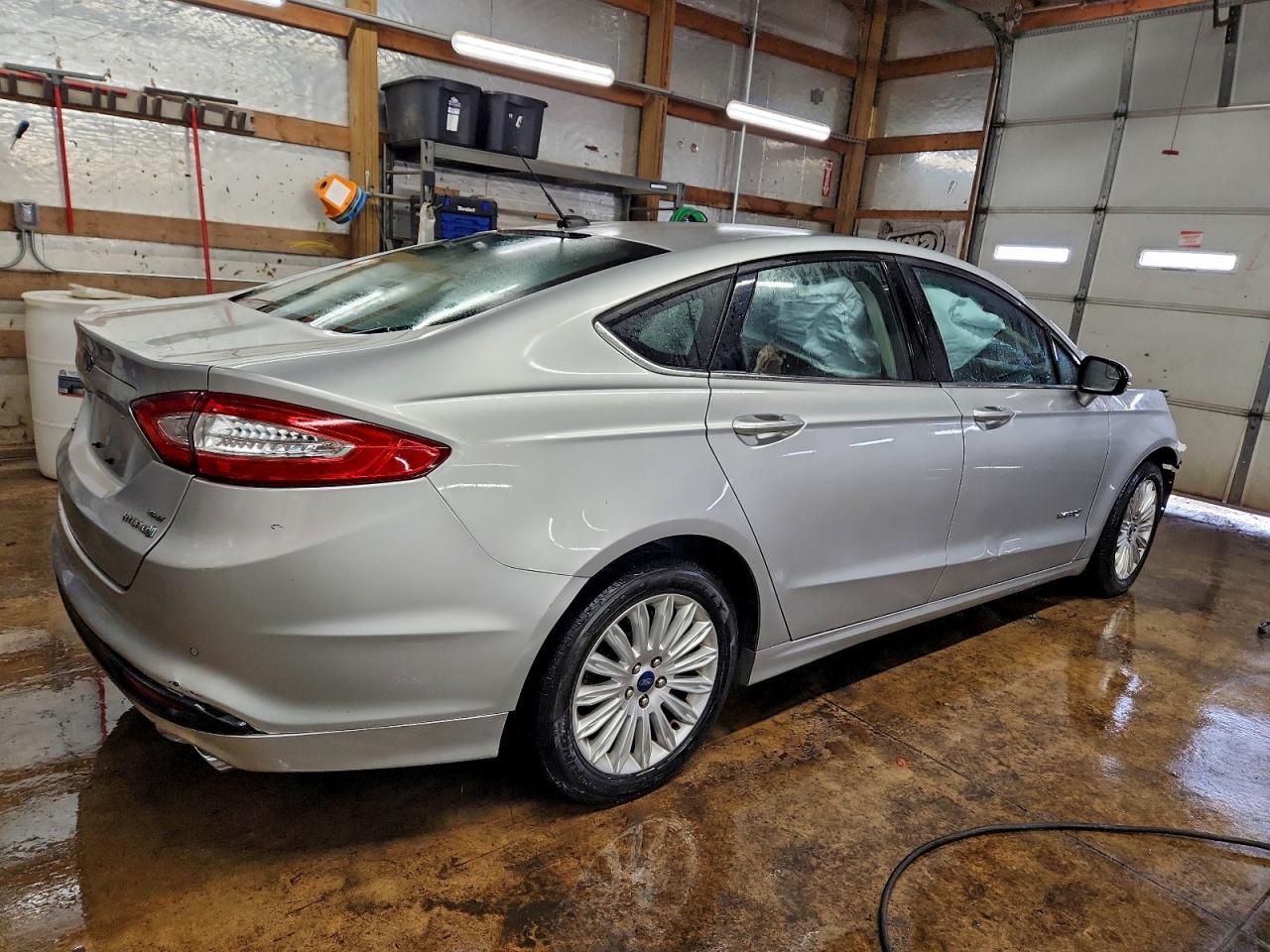 2015 Ford Fusion Se Hybrid - Фото 3