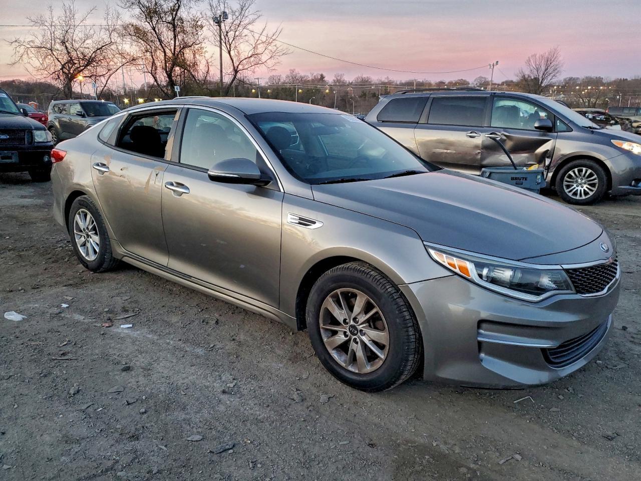 2016 Kia Optima Lx - Фото 4