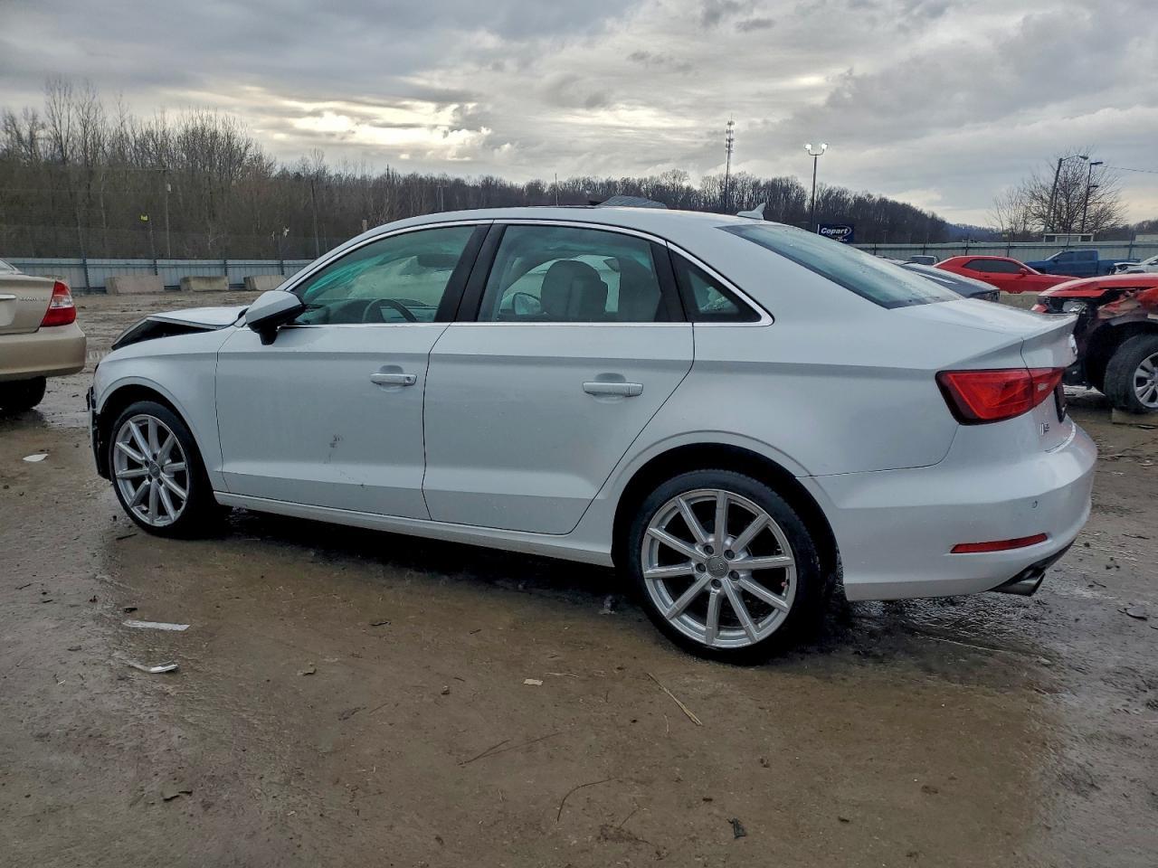 2016 Audi A3 Premium Plus - Фото 2