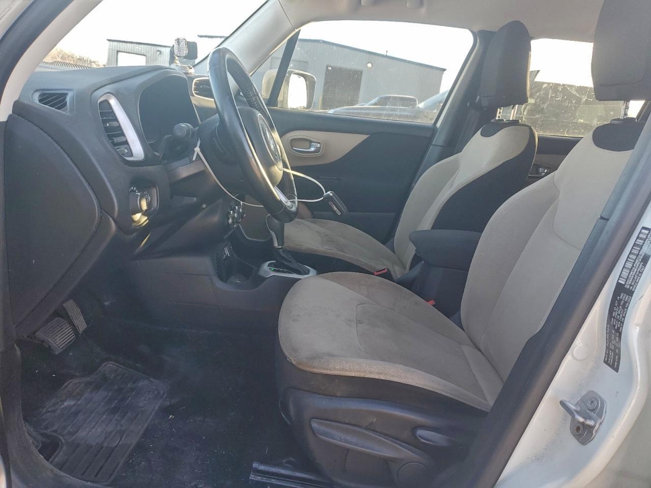 2015 Jeep Renegade Latitude - Фото 7