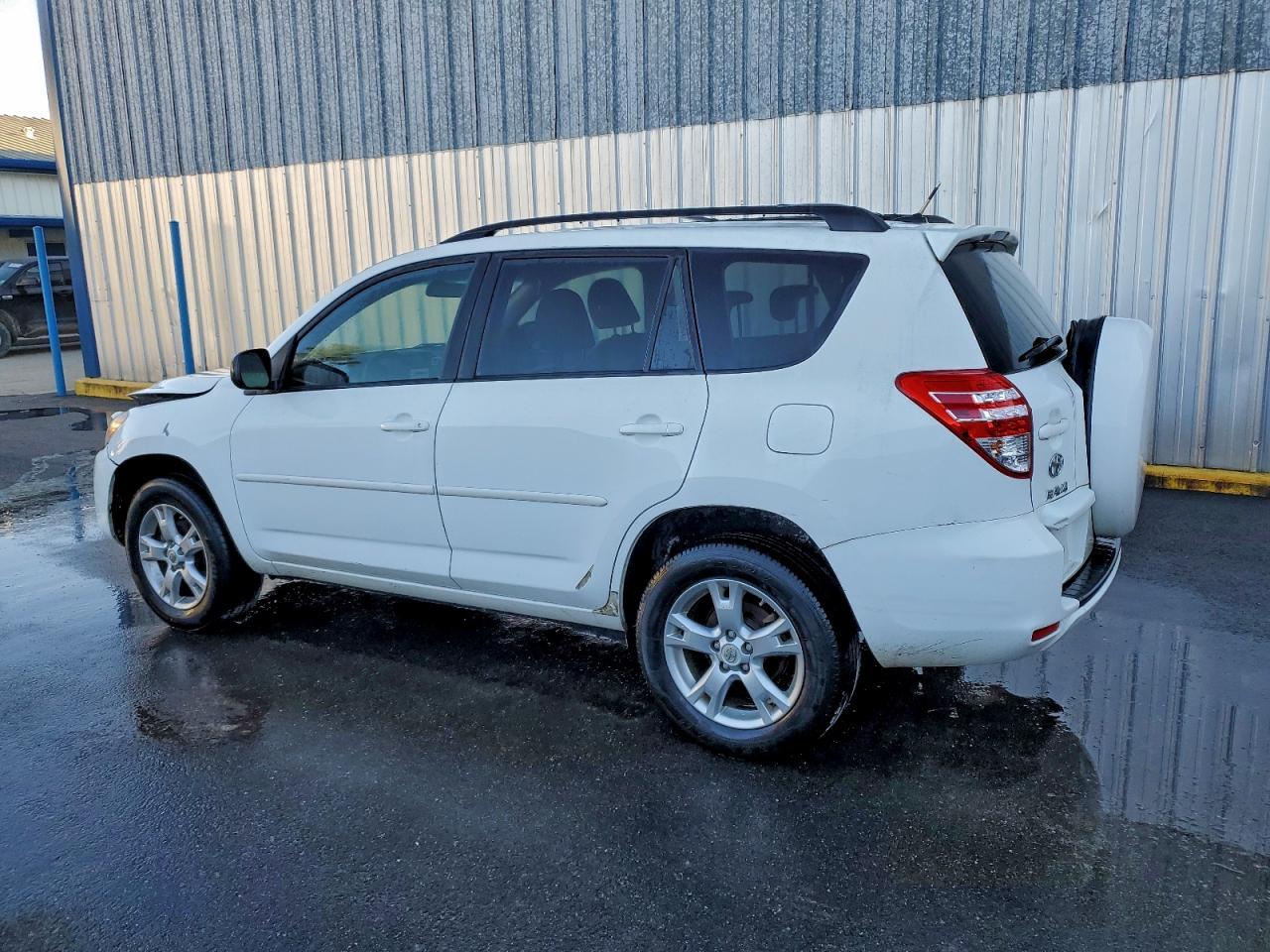 2011 Toyota Rav4 - Фото 2