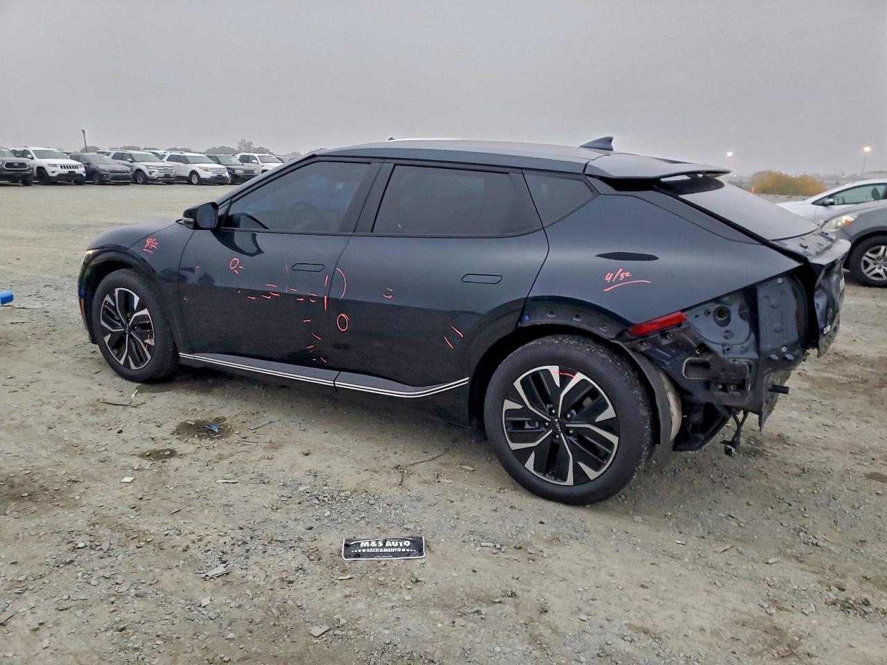 2022 Kia Ev6 Light - Фото 2